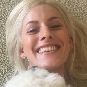 Meet your Posher, Whitney